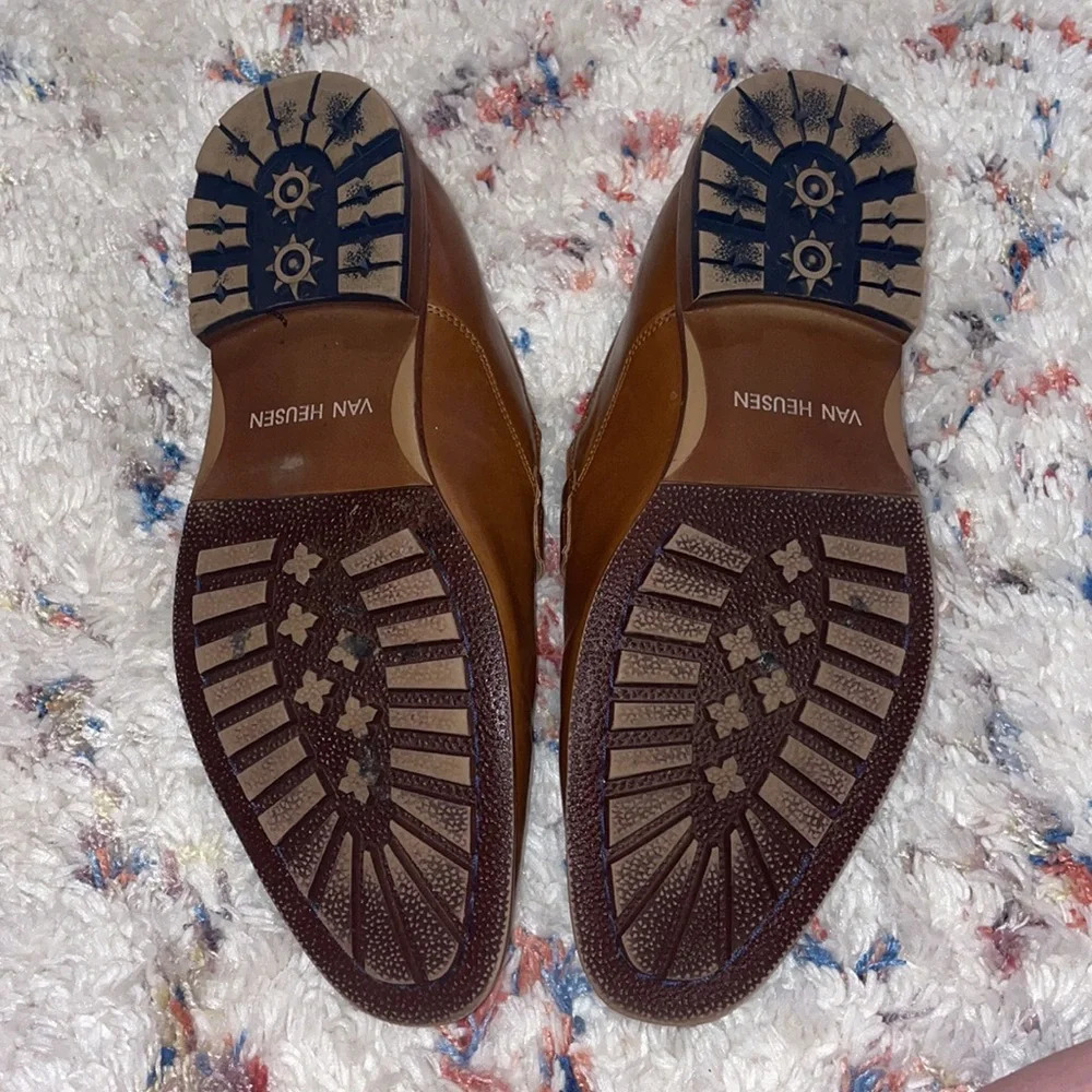 Van Heusen Dress Shoes - Picture 3 of 3